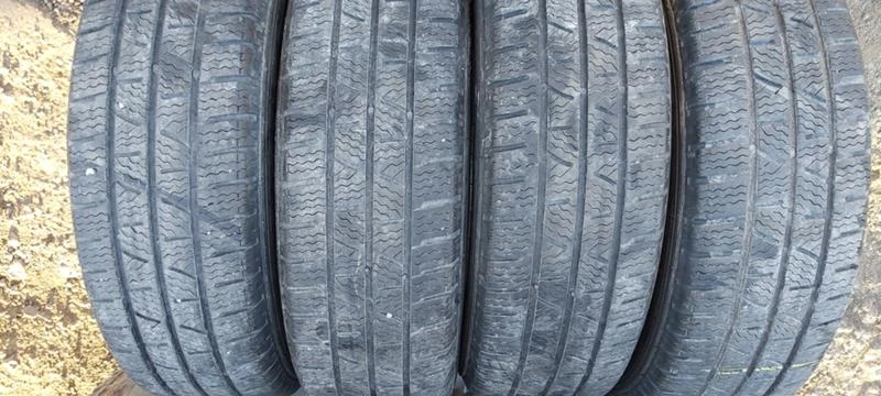 Гуми Зимни 175/70R14, снимка 1 - Гуми и джанти - 31141930