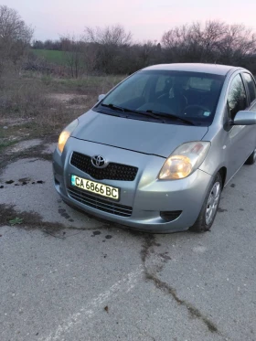 Toyota Yaris, снимка 1