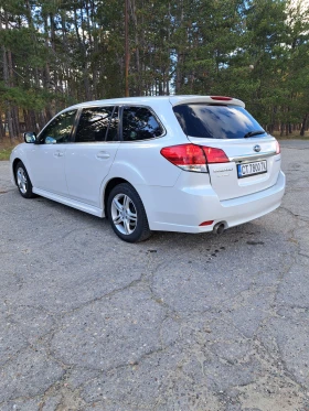 Subaru Legacy 2.5 Газ, снимка 3