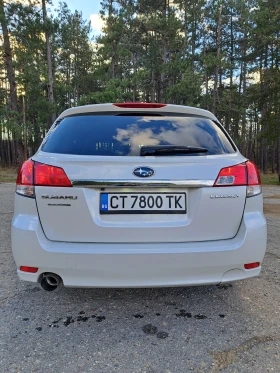 Subaru Legacy 2.5 Газ, снимка 8