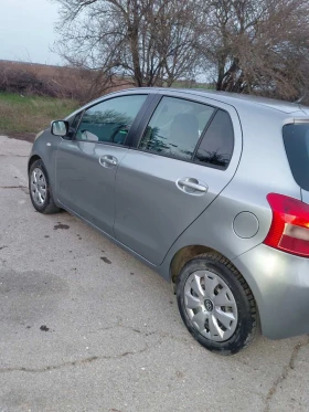Toyota Yaris - 3800 € / 7432.15 лв. - 93459482 3