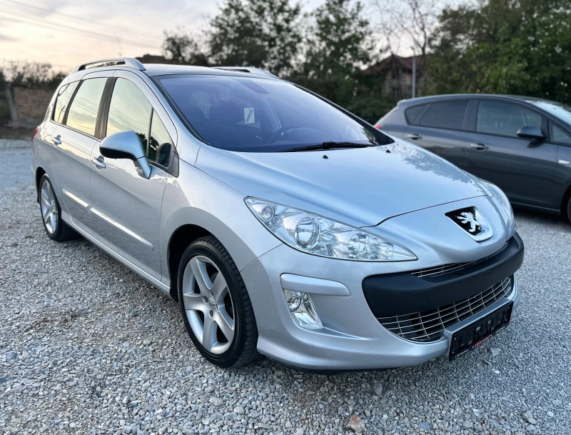 Peugeot 308 SW 1.6HDI* Панорама* 7 места, снимка 8 - Автомобили и джипове - 47296343