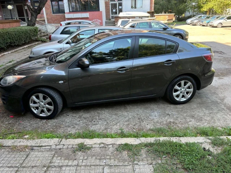 Mazda 3  Sedan 1.6d, снимка 4 - Автомобили и джипове - 47749503