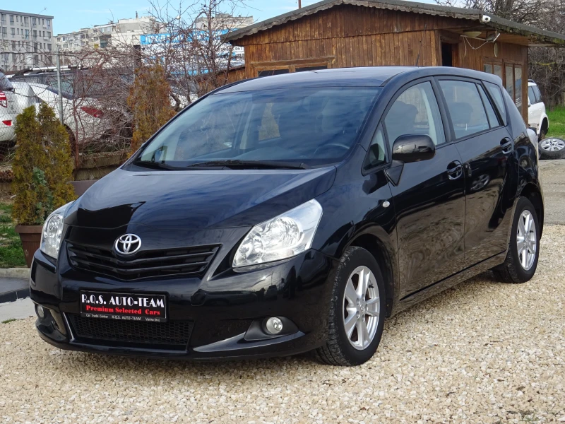 Toyota Verso 2.0 D-4D 126kc 5вр. Sol, снимка 1 - Автомобили и джипове - 48412294