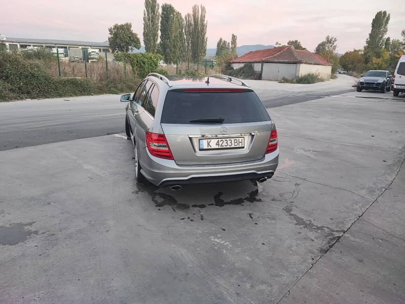 Mercedes-Benz C 220, снимка 6 - Автомобили и джипове - 48458560