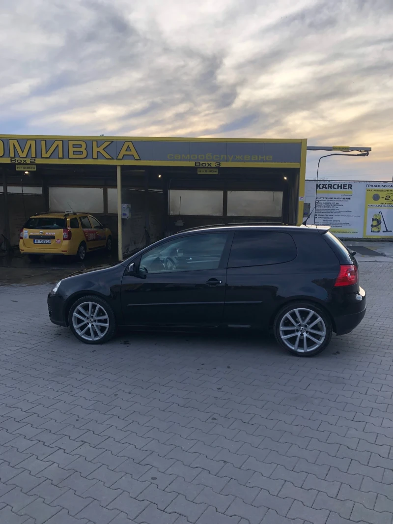 VW Golf 2.0TDI DSG, снимка 2 - Автомобили и джипове - 49205565