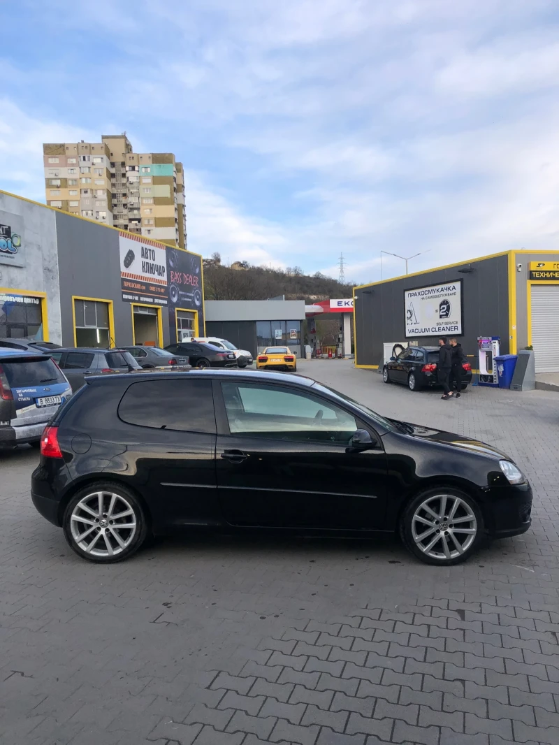 VW Golf 2.0TDI DSG, снимка 5 - Автомобили и джипове - 49205565