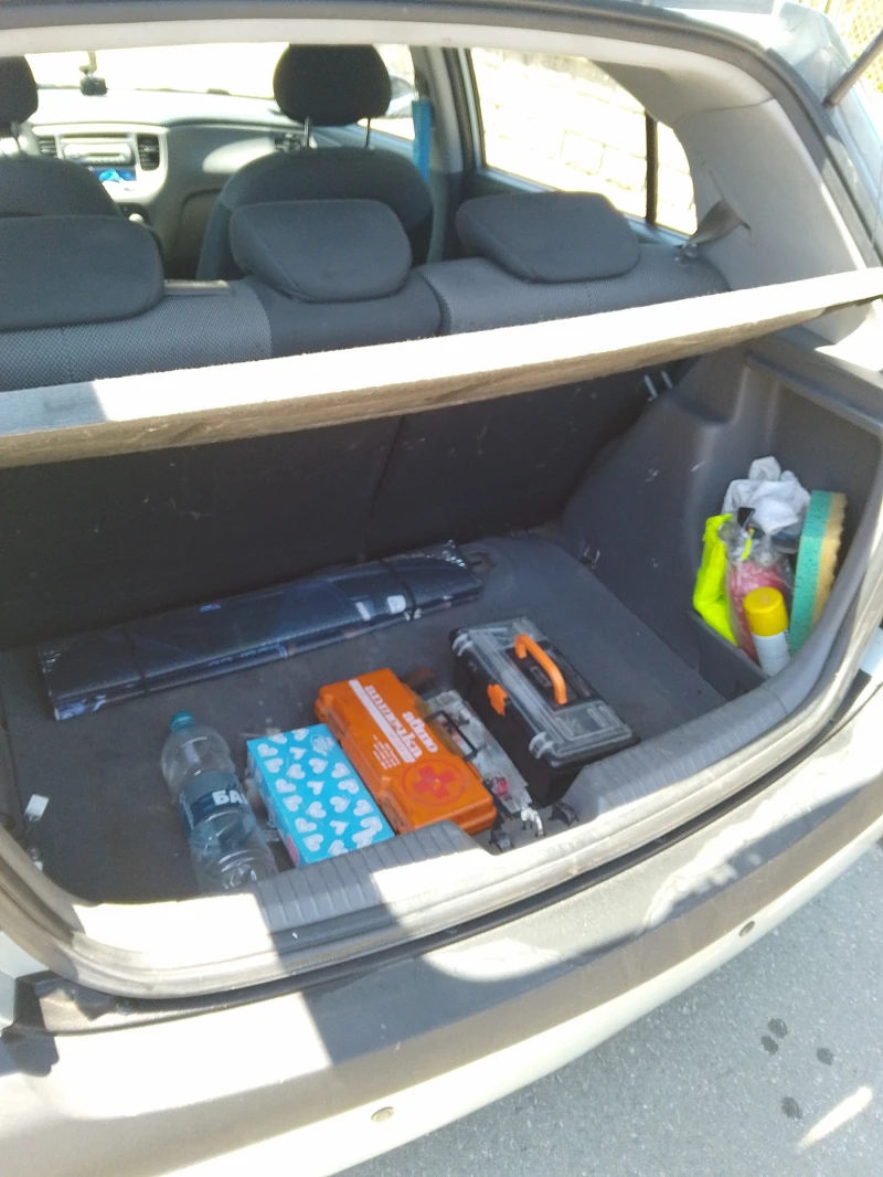 Kia Rio 1.5 тд, снимка 9 - Автомобили и джипове - 52369270