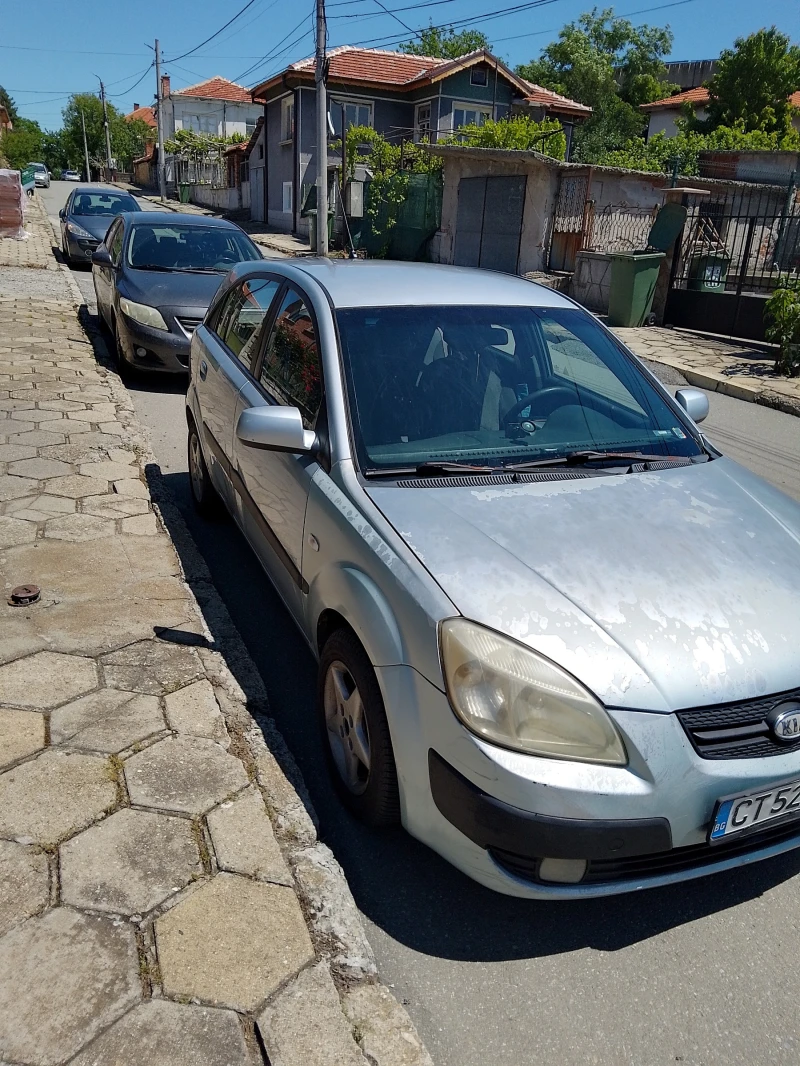 Kia Rio 1.5 тд, снимка 4 - Автомобили и джипове - 52369270