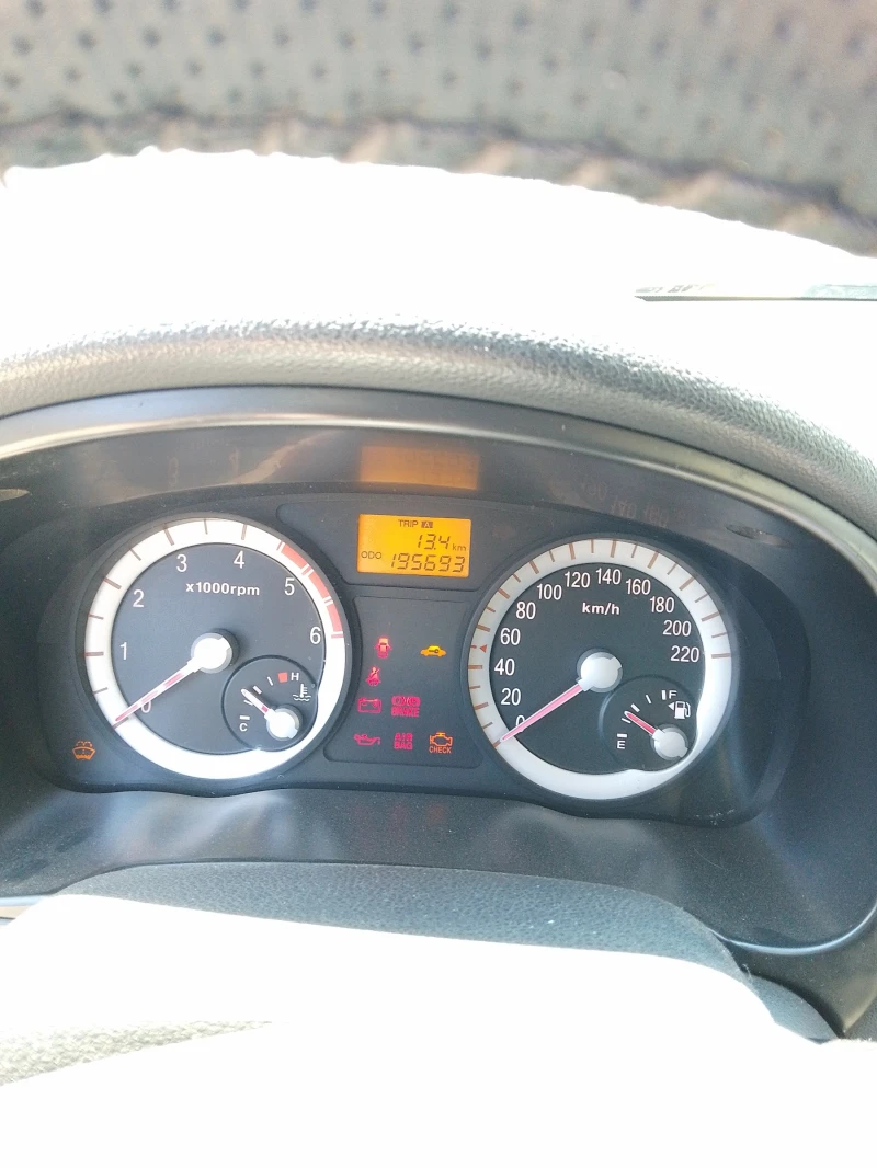 Kia Rio 1.5 тд, снимка 12 - Автомобили и джипове - 52369270