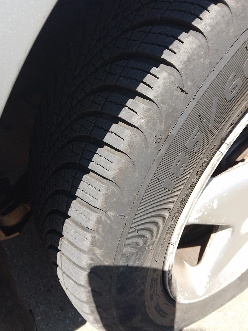 Kia Rio 1.5 тд, снимка 7 - Автомобили и джипове - 52369270