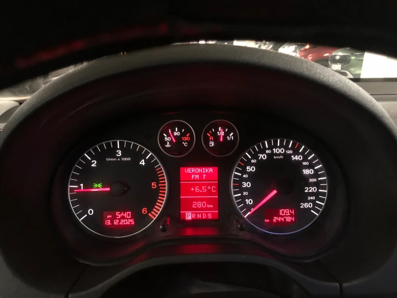 Audi A3 2.0TDI АВТОМАТИК, снимка 11 - Автомобили и джипове - 52775883