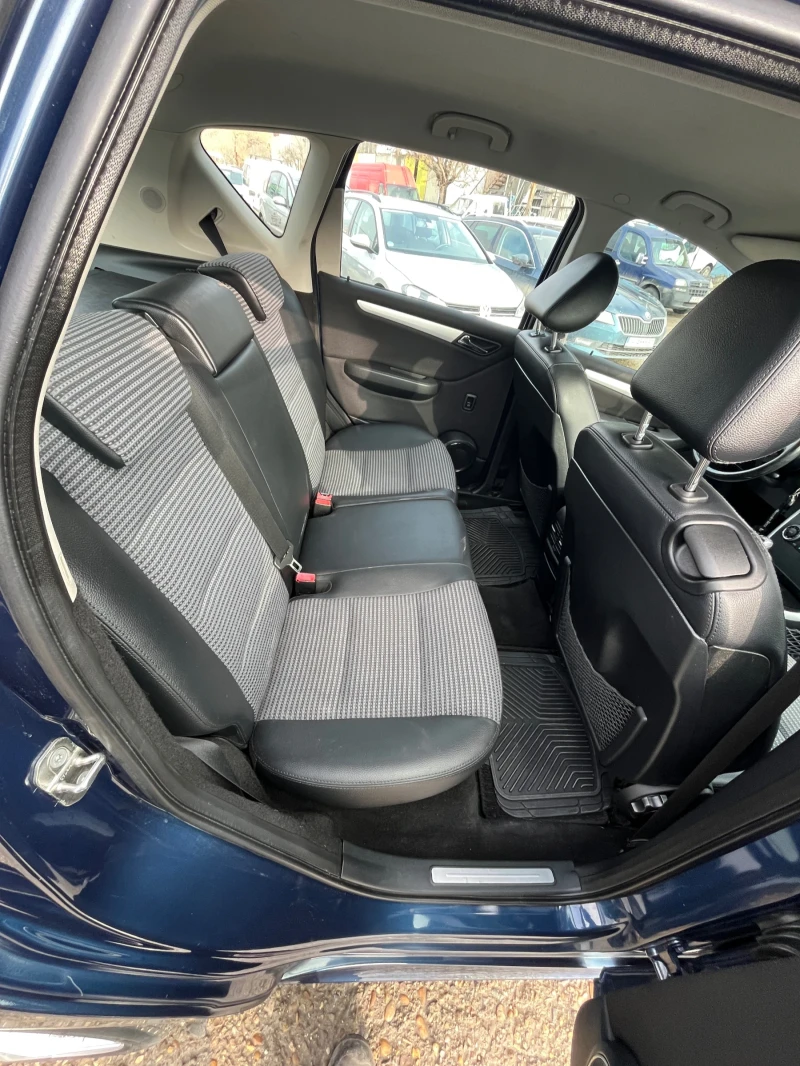 Mercedes-Benz A 200, снимка 9 - Автомобили и джипове - 53198066