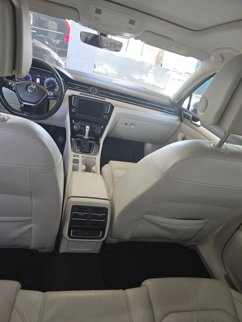 VW Passat, снимка 8 - Автомобили и джипове - 53522637
