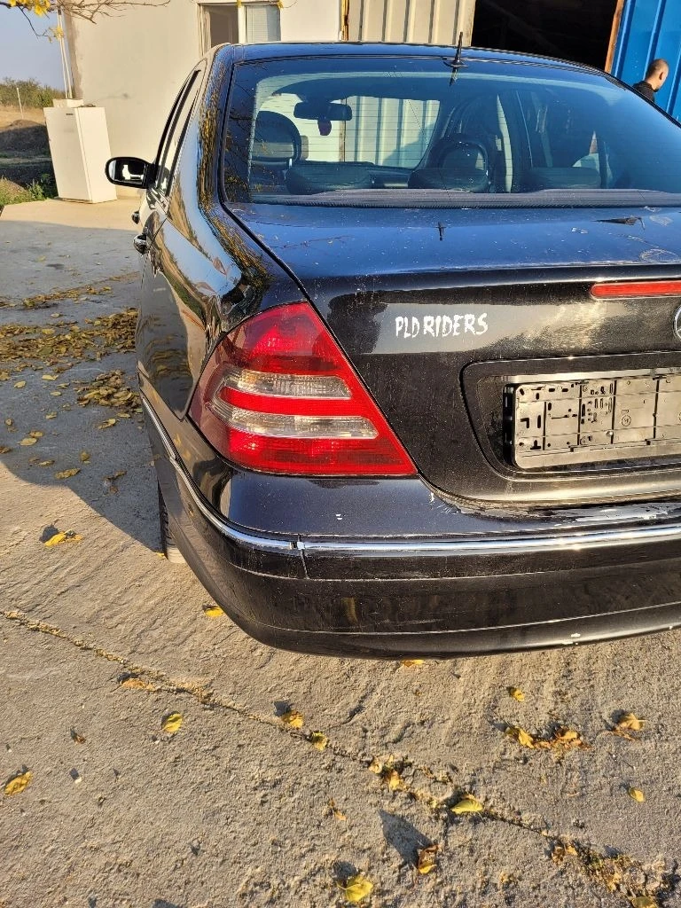 Mercedes-Benz C 320 W203 320 V6 CDI само на части, снимка 6 - Автомобили и джипове - 47352997