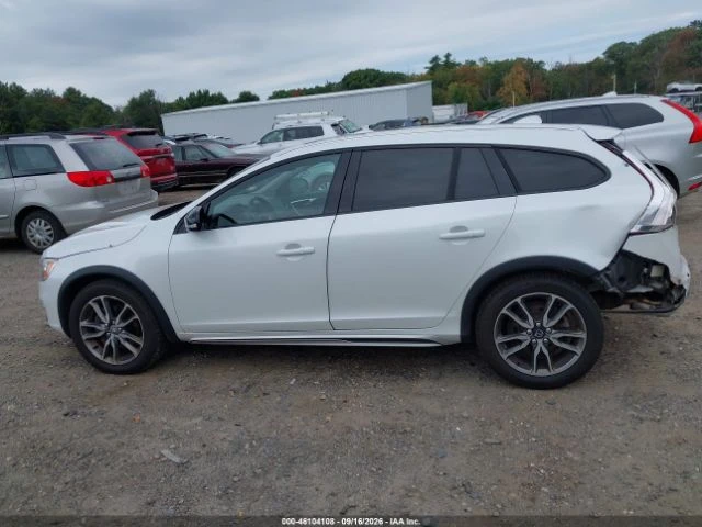 Volvo V60 T5* AWD* ОПЦИЯ ЗА ЛИЗИНГ, снимка 14 - Автомобили и джипове - 56310526