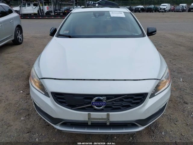Volvo V60 T5* AWD* ОПЦИЯ ЗА ЛИЗИНГ, снимка 12 - Автомобили и джипове - 56310526