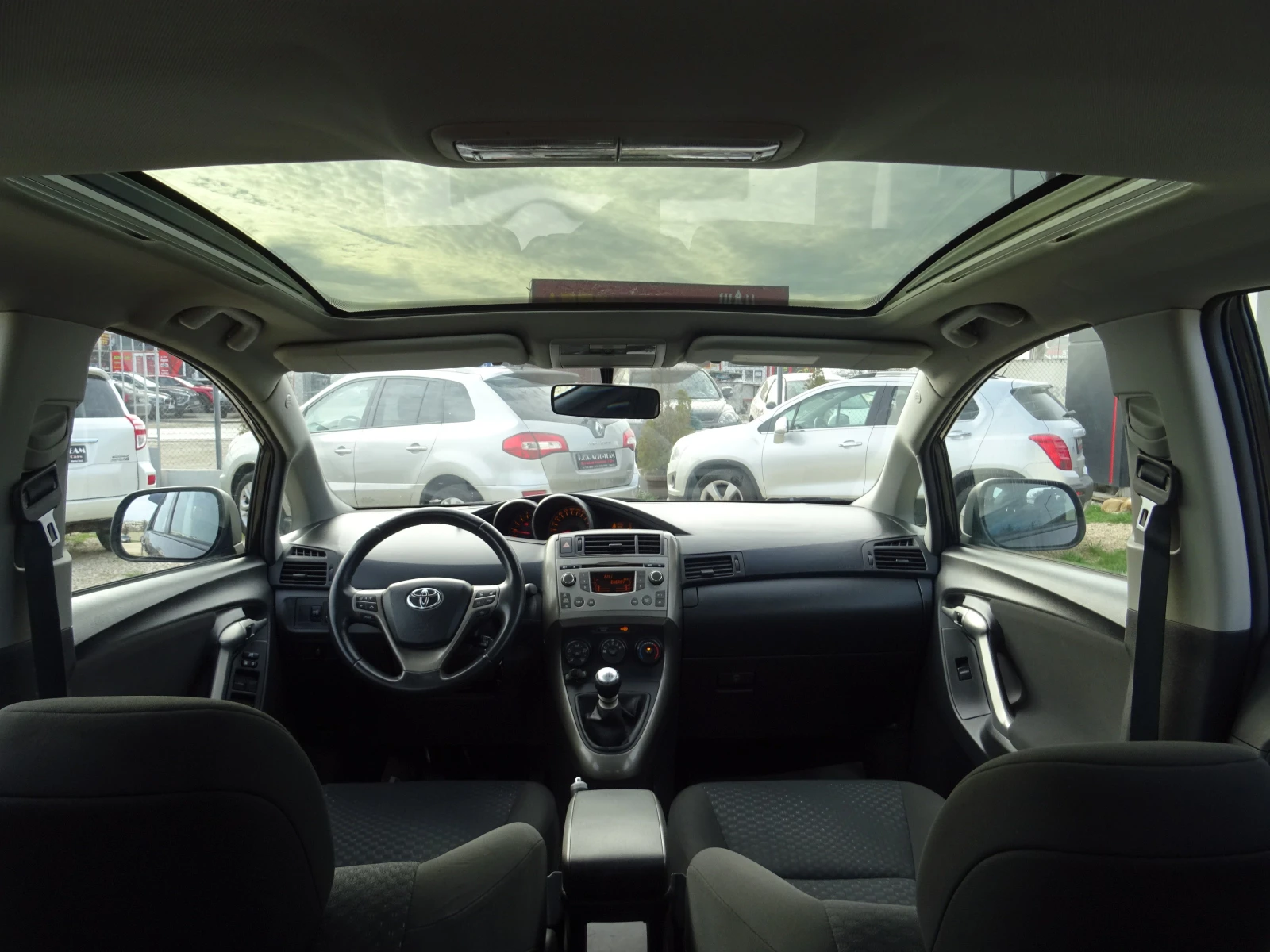 Toyota Verso 2.0 D-4D 126kc 5. Sol | Mobile.bg   12