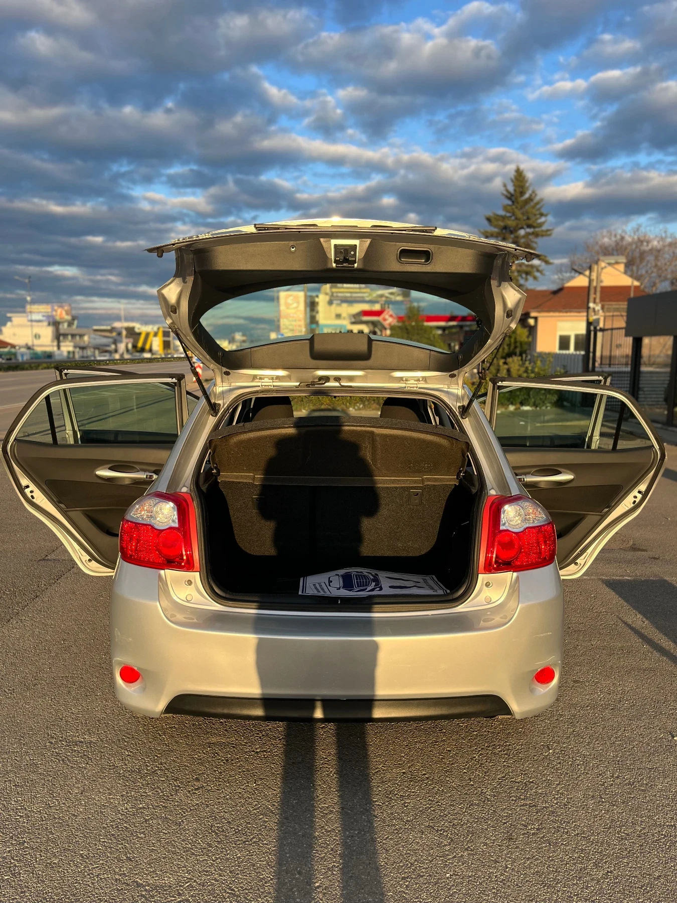 Toyota Auris  - изображение 9