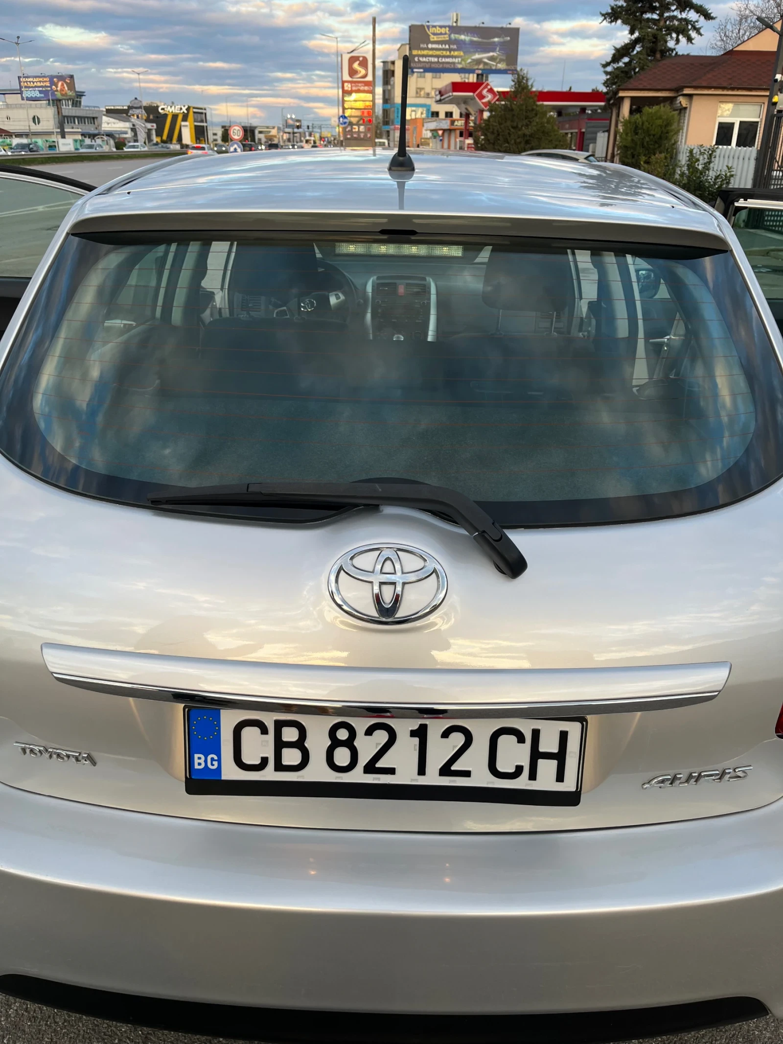 Toyota Auris  - изображение 3