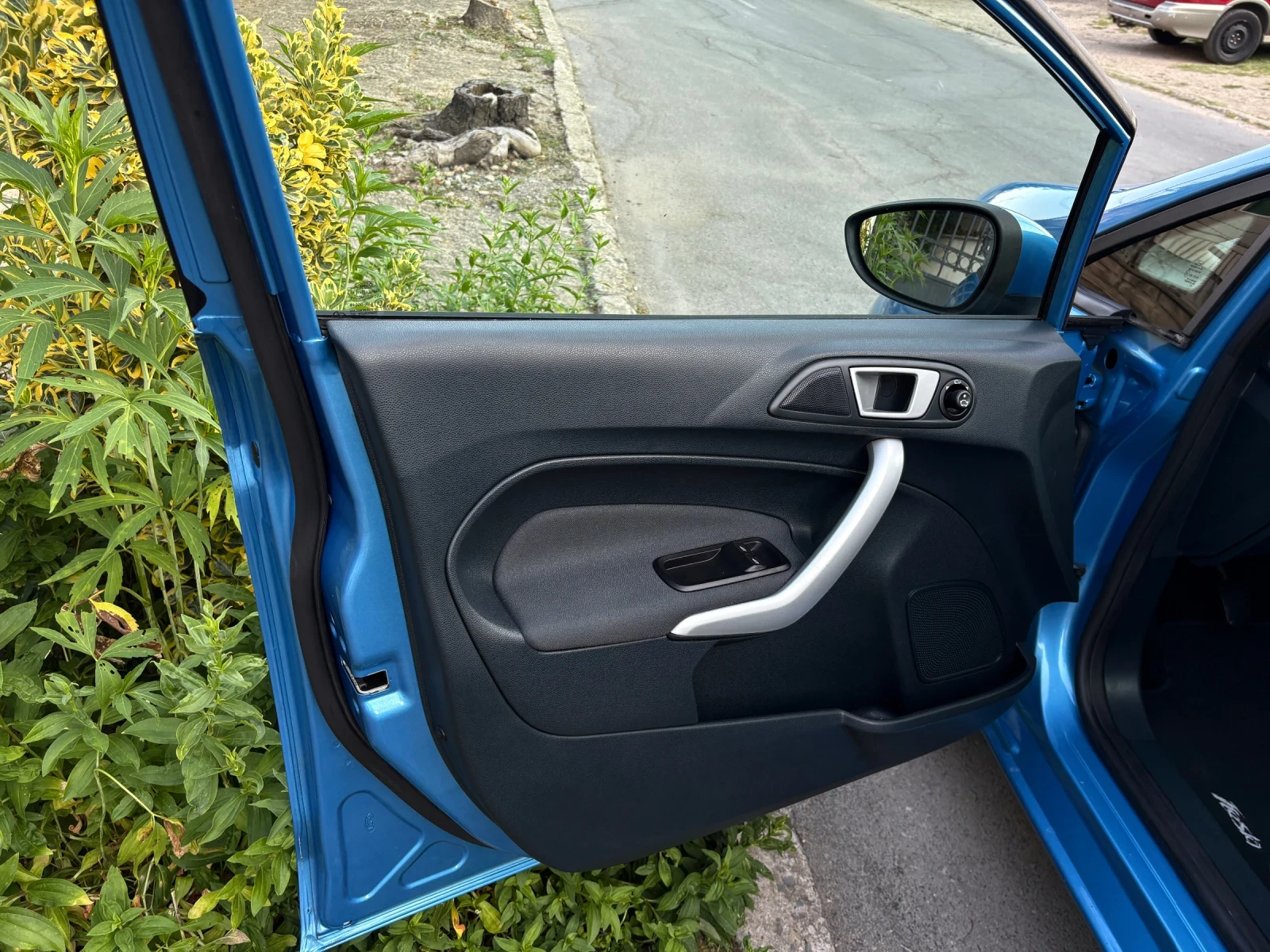 Ford Fiesta 1.25i GHIA* 170 000км*  - изображение 6