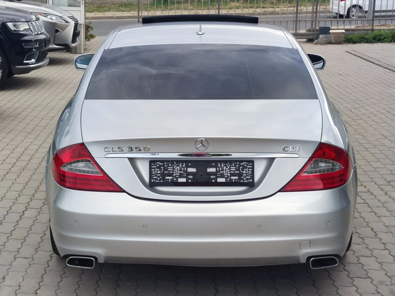 Mercedes-Benz CLS 350  - изображение 4