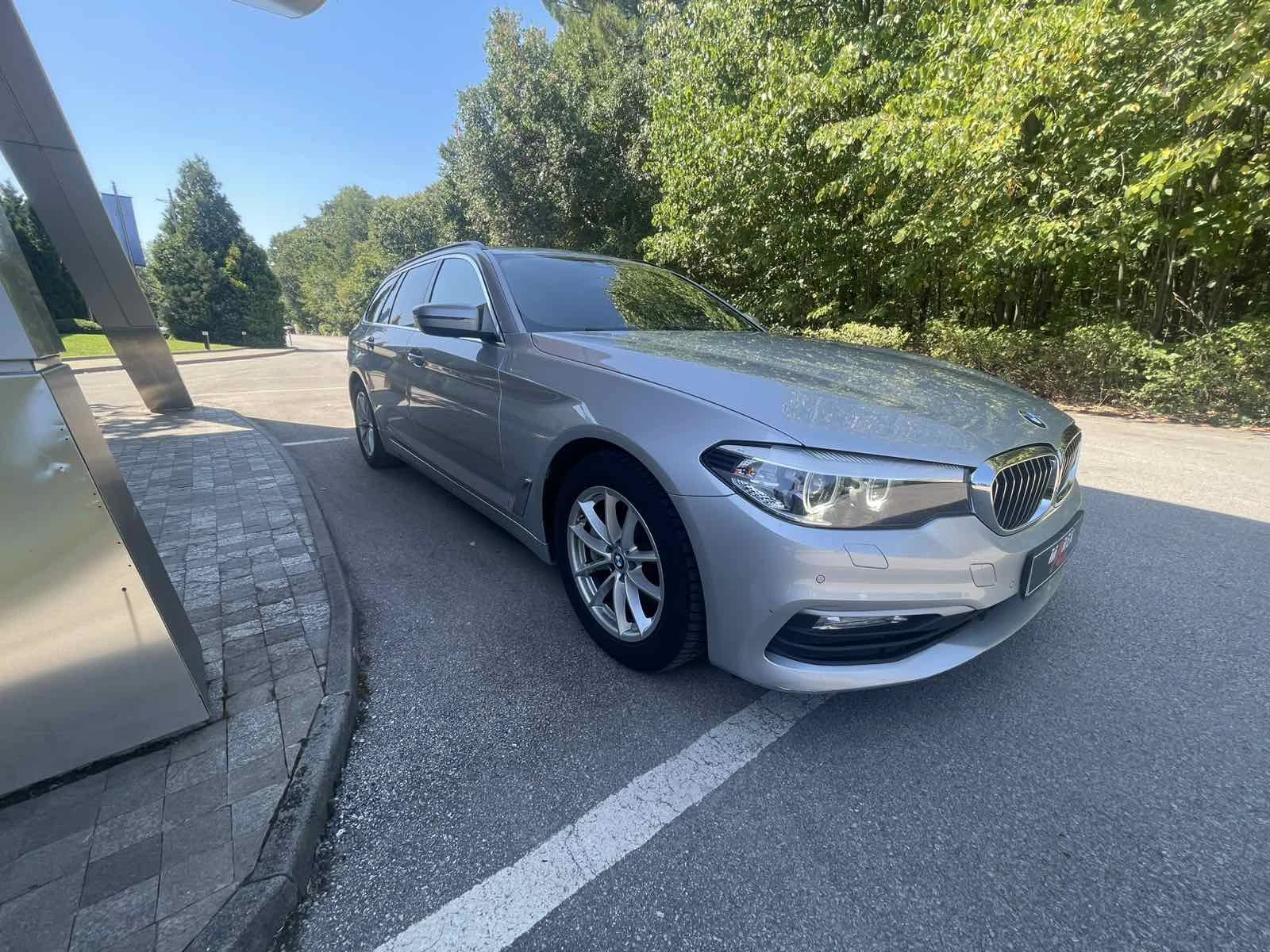 BMW 530 xDrive * TOP * ОБСЛУЖЕНА * БАРТЕР * ЛИЗИНГ - изображение 3