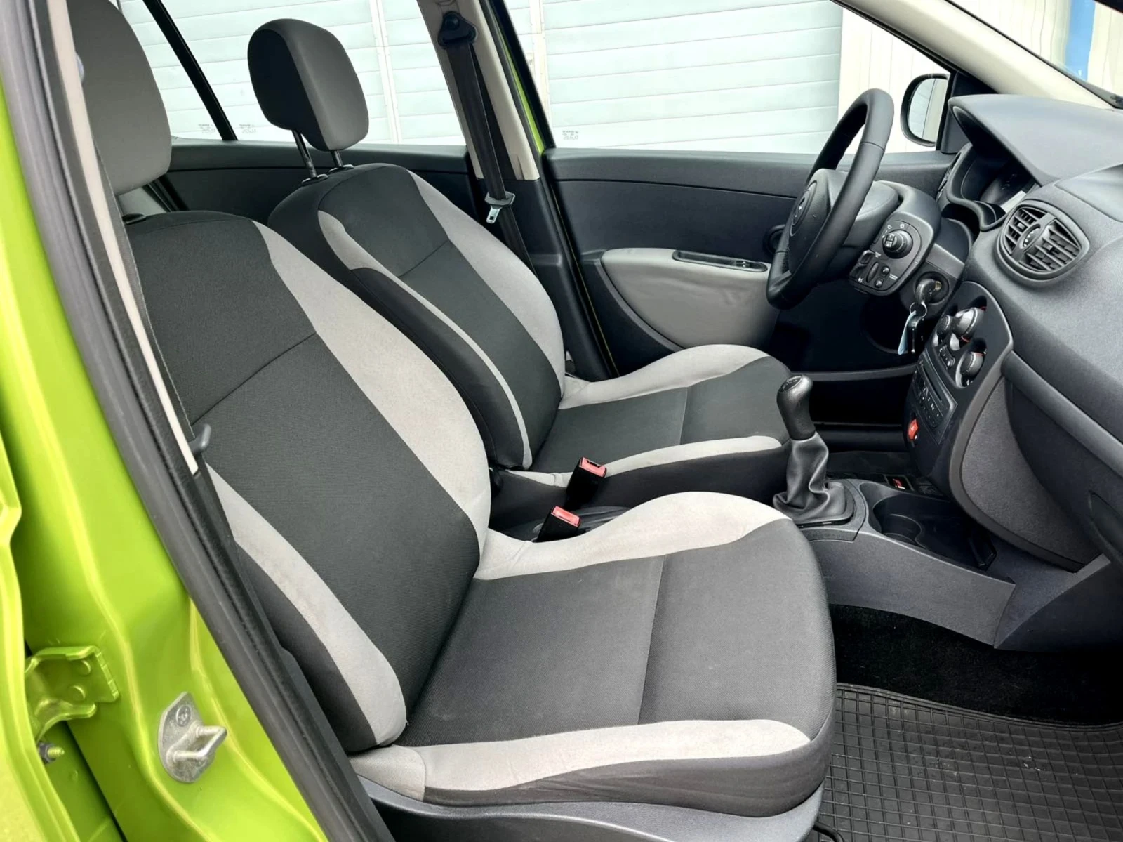 Renault Clio 1.2i 16V | Mobile.bg   12