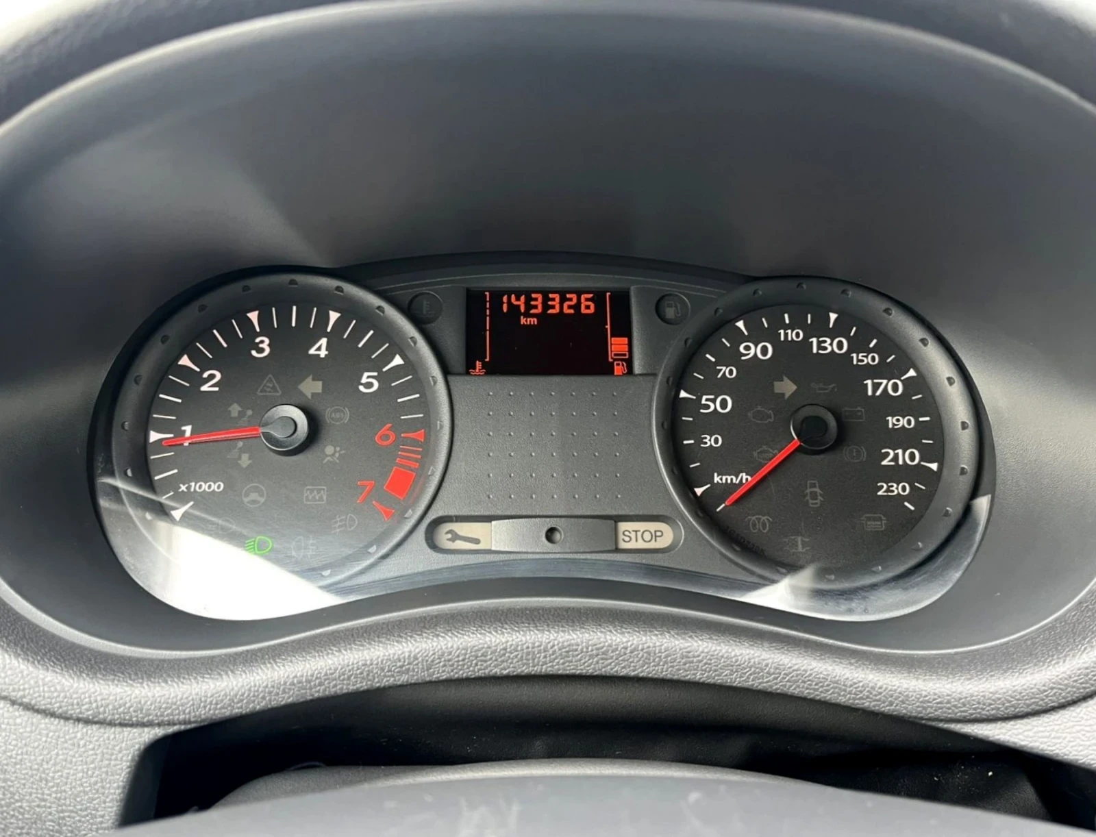 Renault Clio 1.2i 16V | Mobile.bg   11