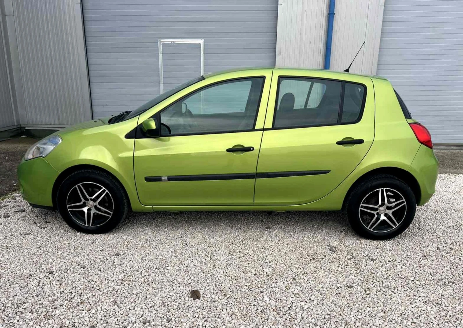 Renault Clio 1.2i 16V - изображение 7