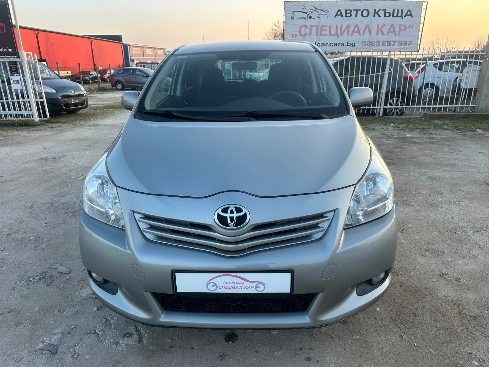 Toyota Verso 2.2 D-CAT NAVI , снимка 2 - Автомобили и джипове - 53710965