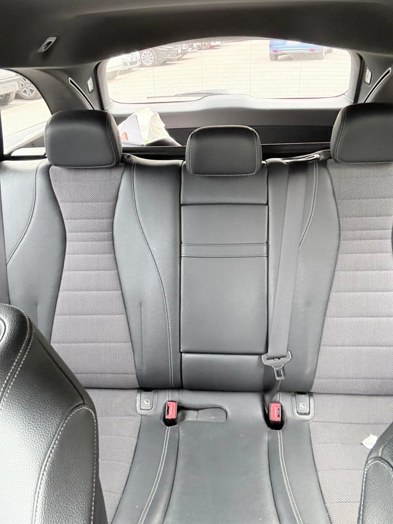 Mercedes-Benz E 220 SW 4Matic Auto Premium Plus All-Terrain, снимка 6 - Автомобили и джипове - 54058994