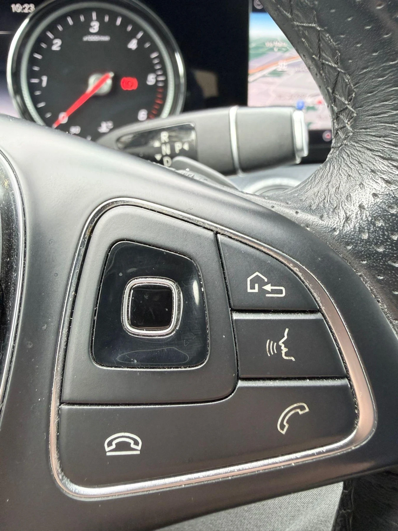 Mercedes-Benz E 220 SW 4Matic Auto Premium Plus All-Terrain, снимка 5 - Автомобили и джипове - 54058994