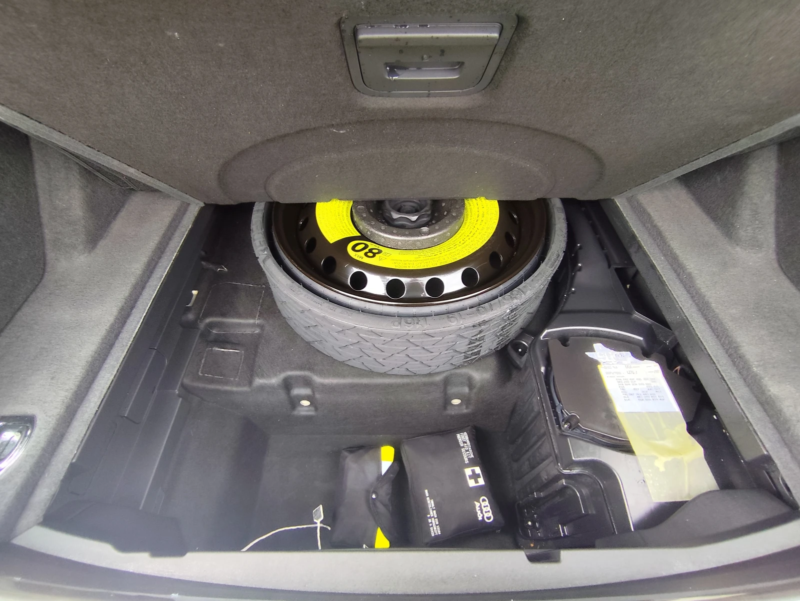 Audi E-Tron 55 QUATTRO* S-LINE* KAМЕРА* LED* , снимка 13 - Автомобили и джипове - 54088818