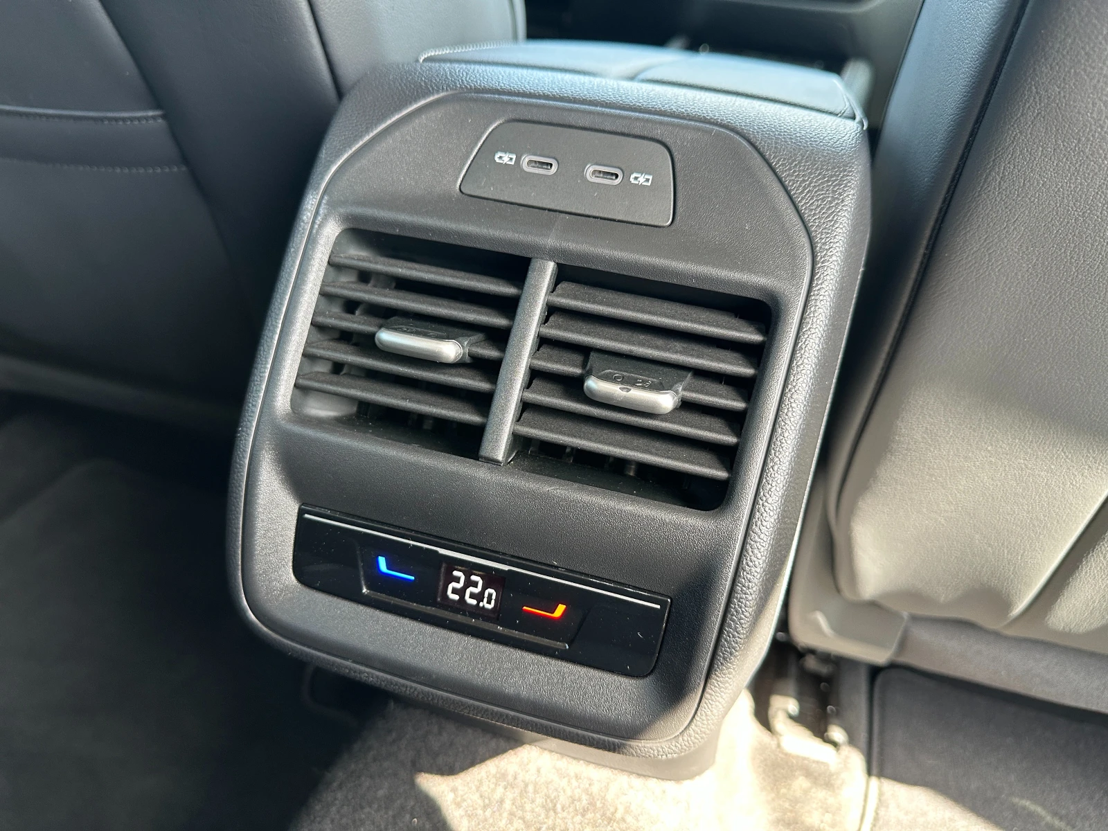 VW Passat Elegance 2.0TDI DSG 4MOTION, снимка 15 - Автомобили и джипове - 54228111