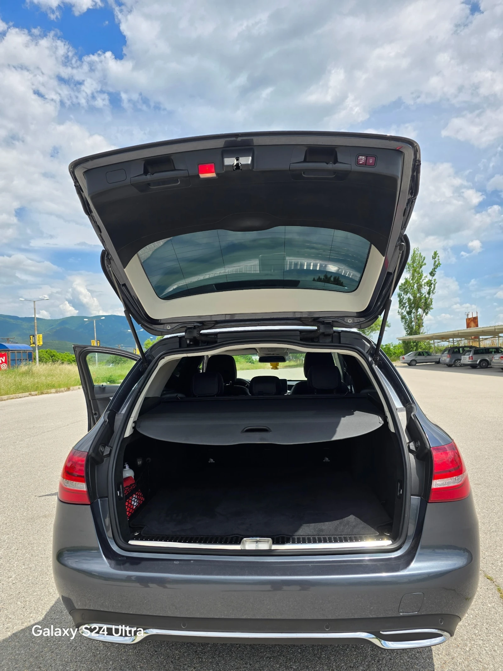 Mercedes-Benz C 220, снимка 17 - Автомобили и джипове - 54544293