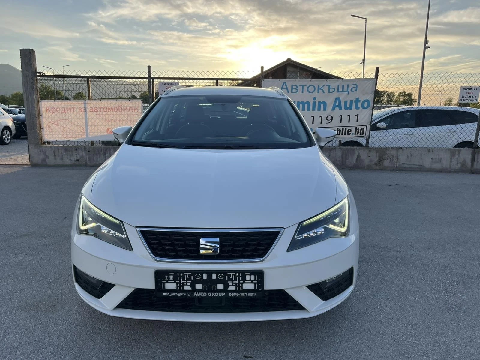 Seat Leon 1.6TDI 116кс EURO 6D АВТОПИЛОТ NAVI FULL LED , снимка 2 - Автомобили и джипове - 54544620