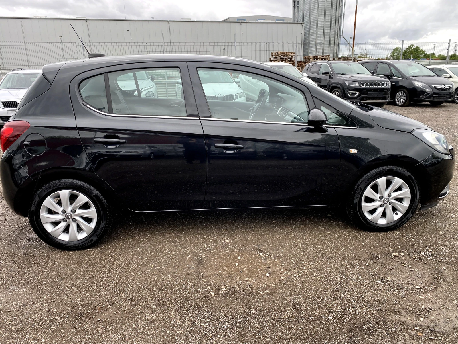 Opel Corsa 1.4i Фабрична газова уредба Cosmo, снимка 5 - Автомобили и джипове - 54581252