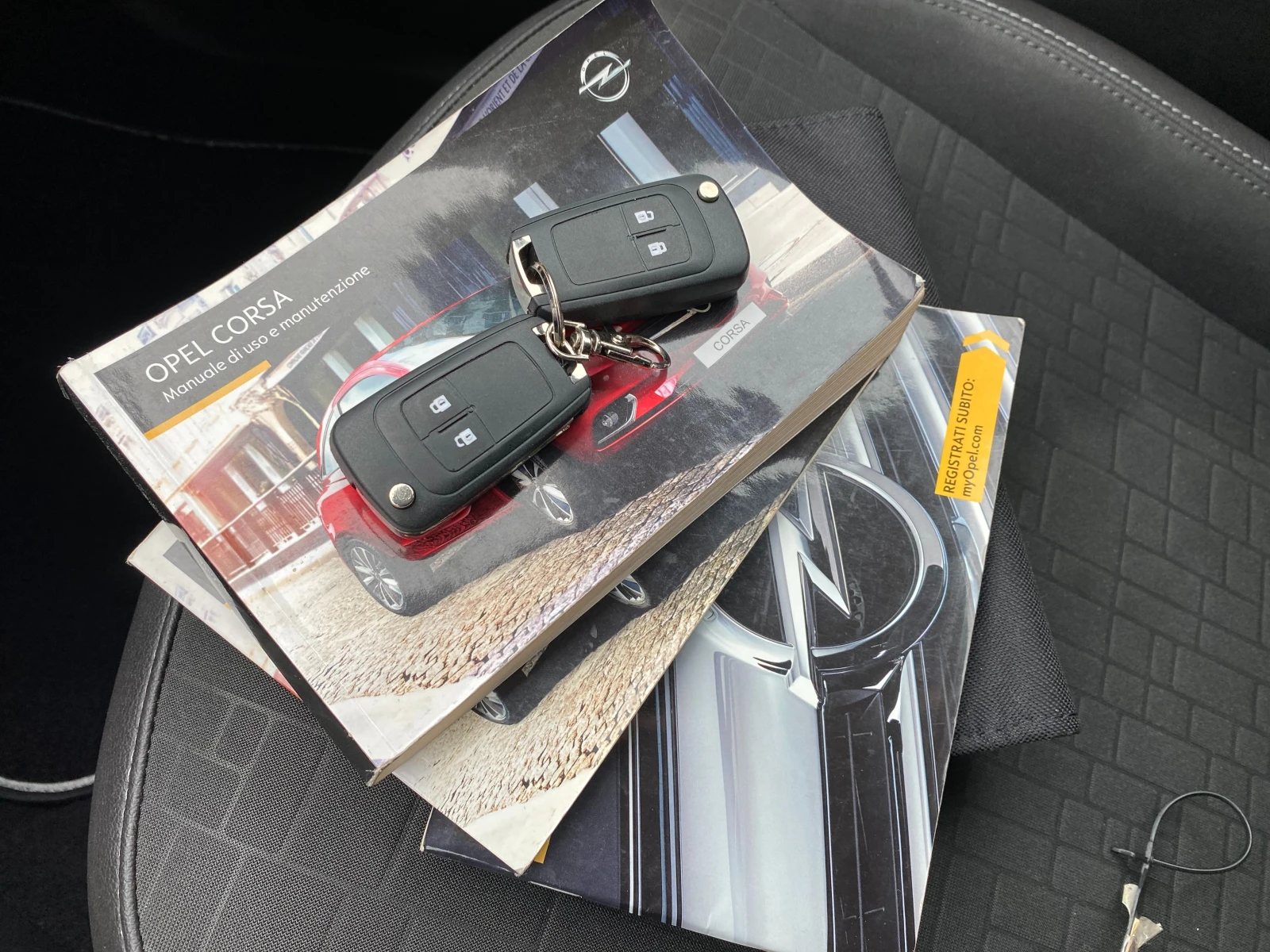Opel Corsa 1.4i Фабрична газова уредба Cosmo, снимка 15 - Автомобили и джипове - 54581252