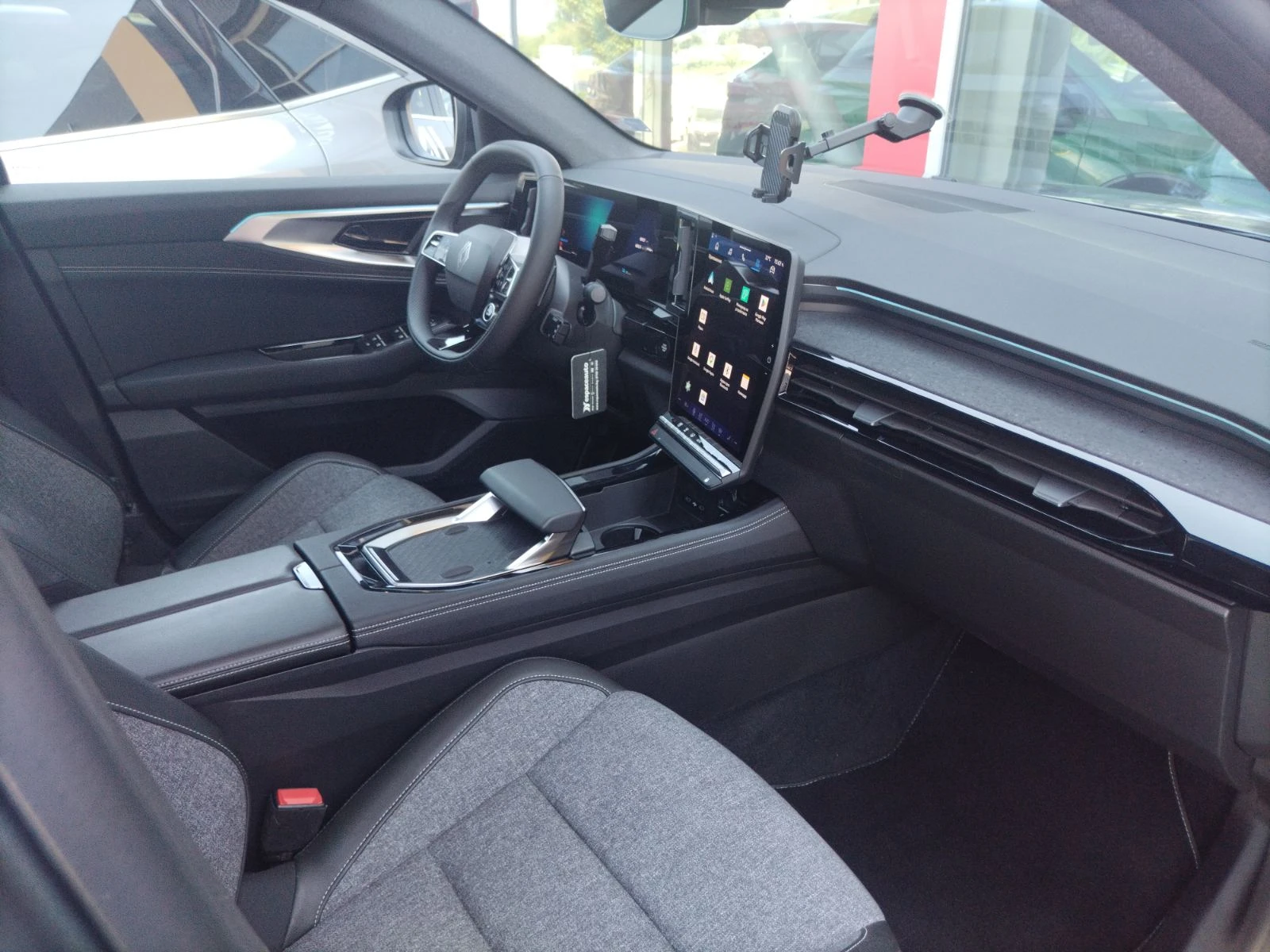Renault Rafale E-tech full hybrid 200 hp/Techno, снимка 13 - Автомобили и джипове - 54853104