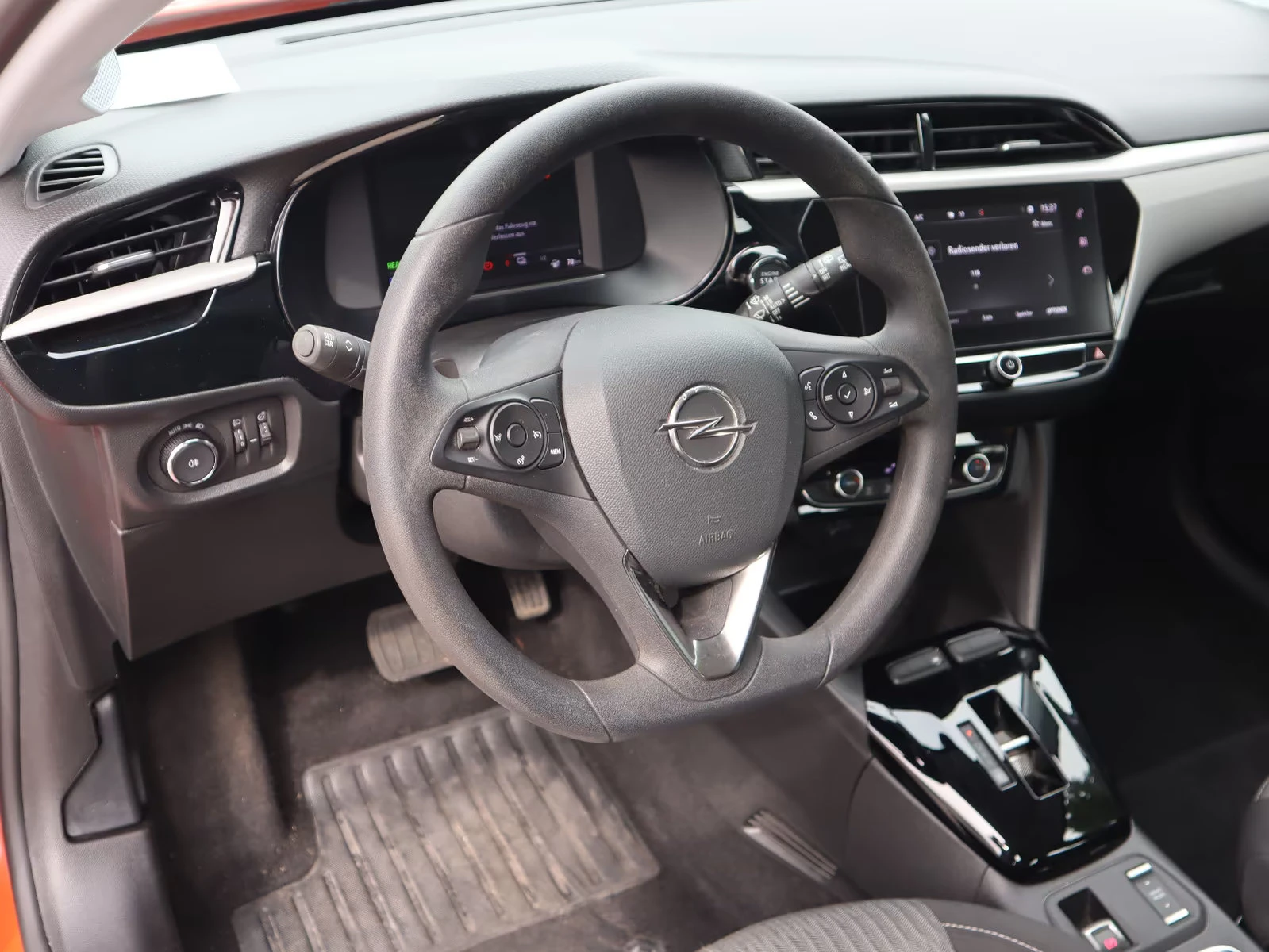 Opel Corsa Fe-Edition/136HP/NAVI/CPLAY/H.PUMP/СЕРТИФИКАТ/452q, снимка 6 - Автомобили и джипове - 55035094