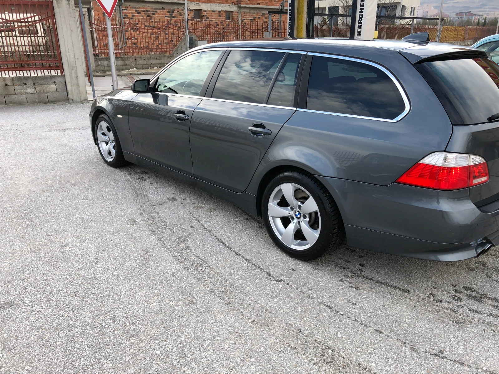 BMW 545, снимка 2 - Автомобили и джипове - 55407058