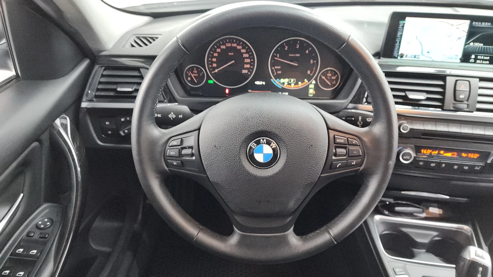 BMW 320 | ФИКСИРАНА ЦЕНА ДО БЪЛГАРИЯ | , снимка 11 - Автомобили и джипове - 55540644
