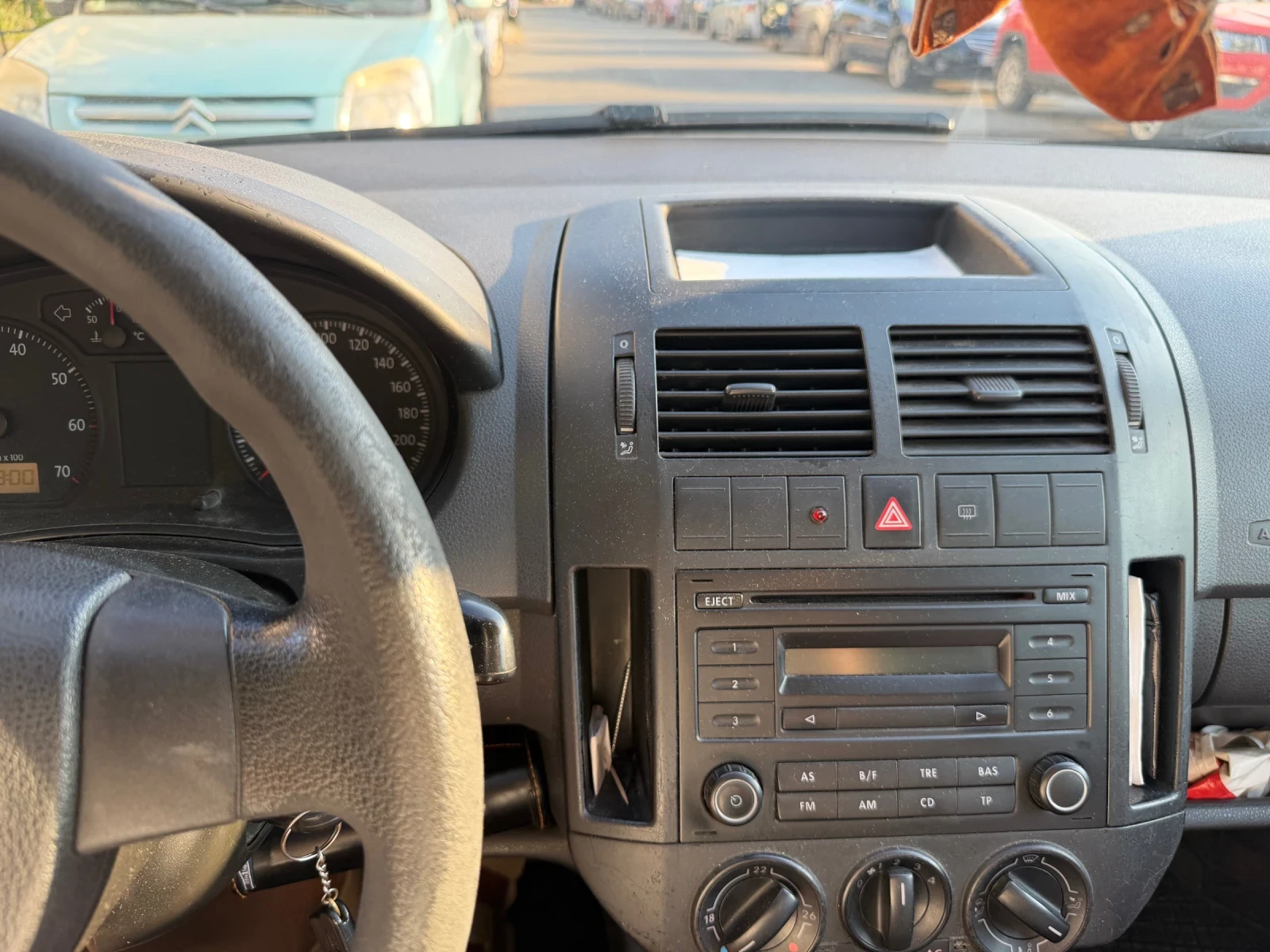 VW Polo, снимка 12 - Автомобили и джипове - 55564468