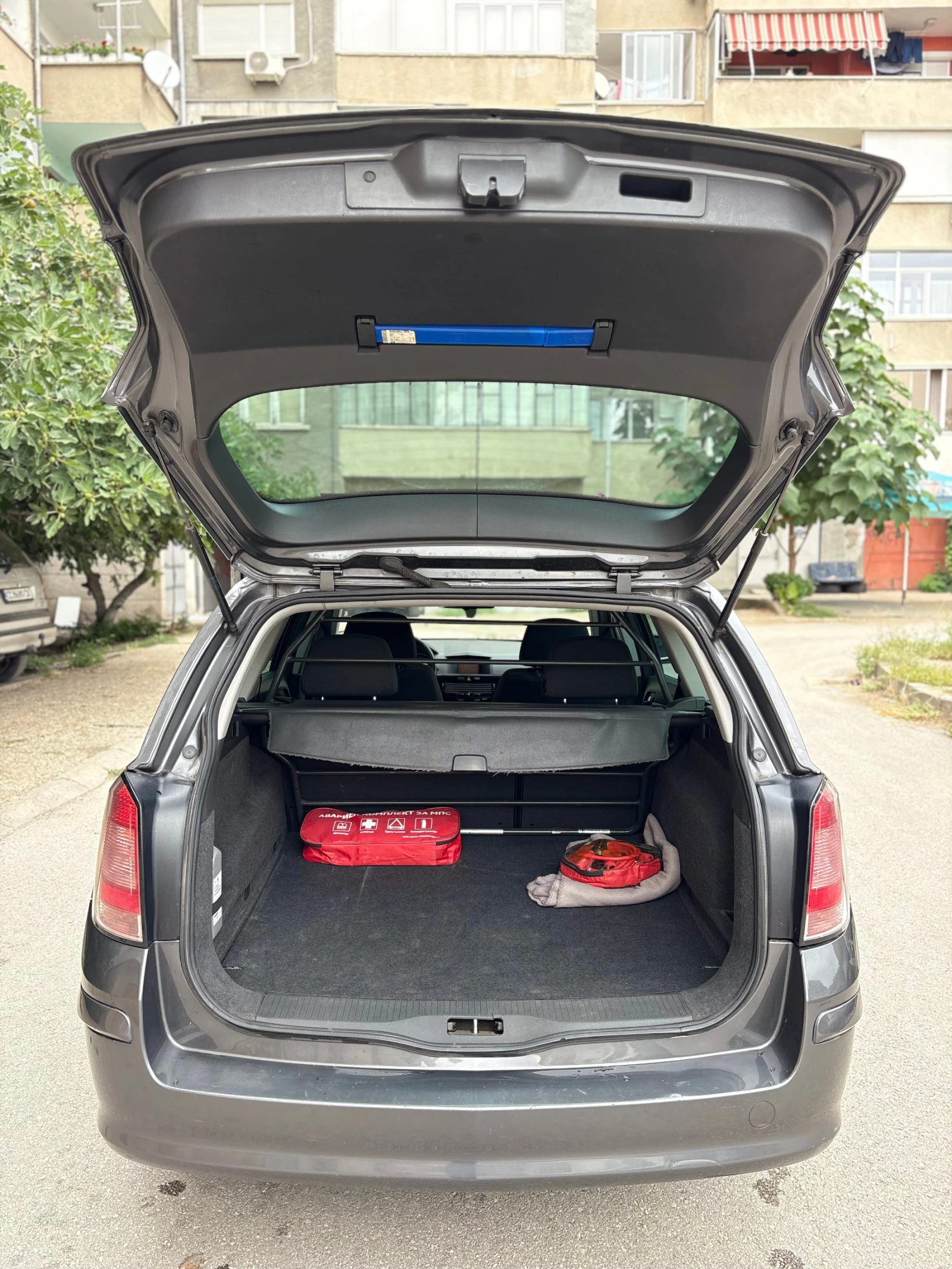 Opel Astra, снимка 7 - Автомобили и джипове - 55658765
