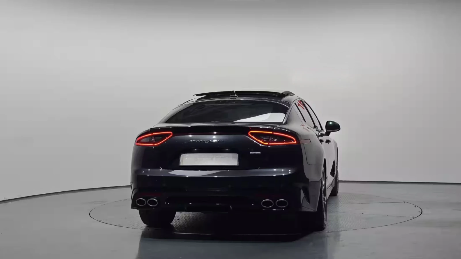 Kia Stinger 2.0 Turbo AWD Platinum, снимка 3 - Автомобили и джипове - 55694302