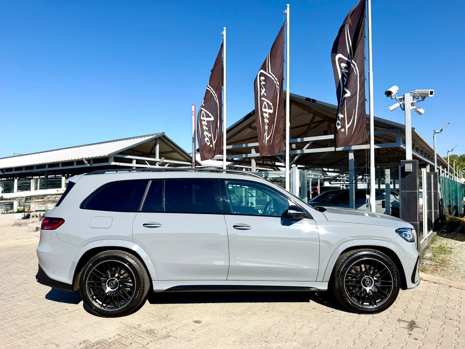 Mercedes-Benz GLS 450 D#DESIGNO#4xОБДУХ#4хМАСАЖ#ТАБЛЕТИ#FULL, снимка 7 - Автомобили и джипове - 55770912