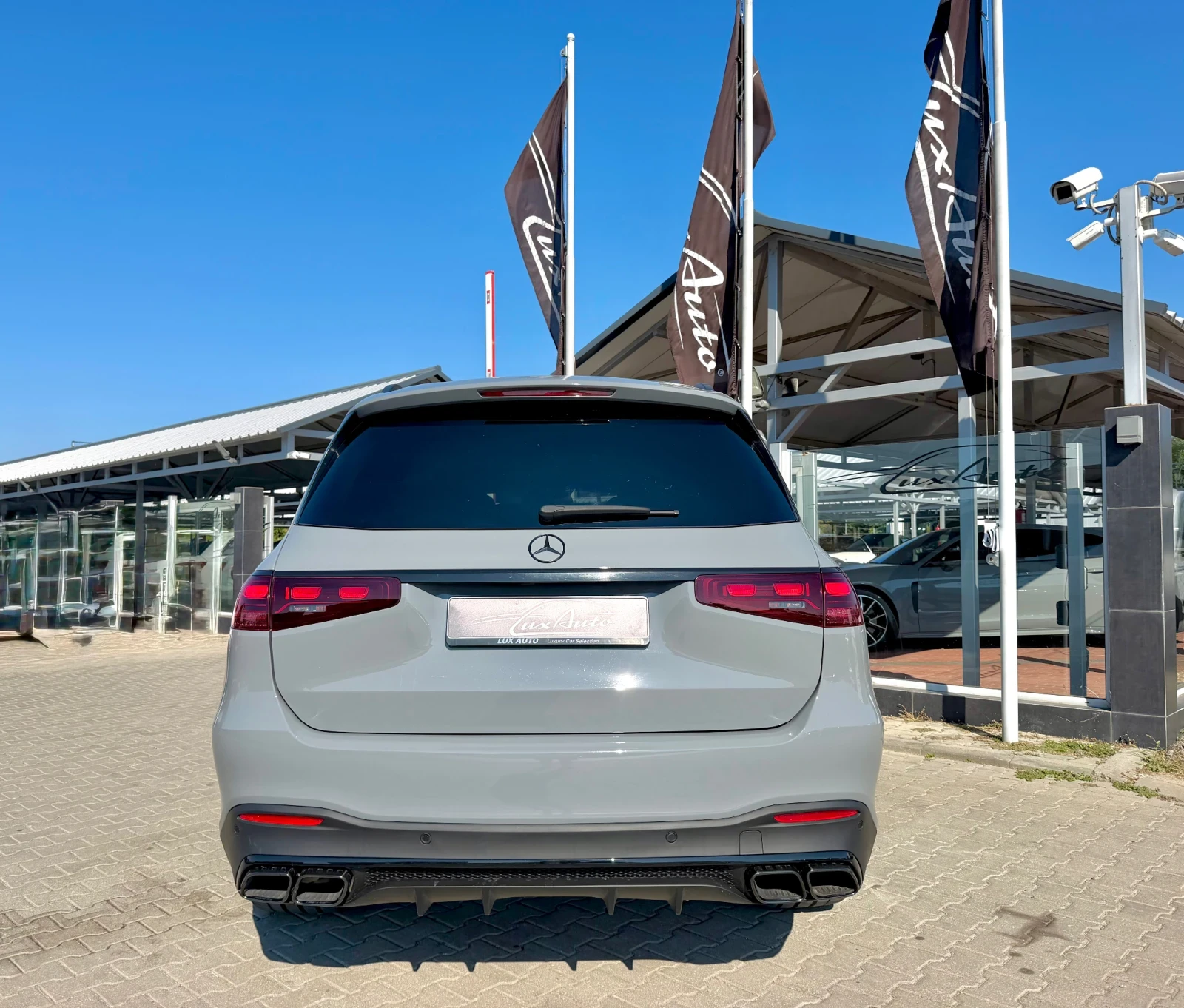 Mercedes-Benz GLS 450 D#DESIGNO#4xОБДУХ#4хМАСАЖ#ТАБЛЕТИ#FULL, снимка 6 - Автомобили и джипове - 55770912