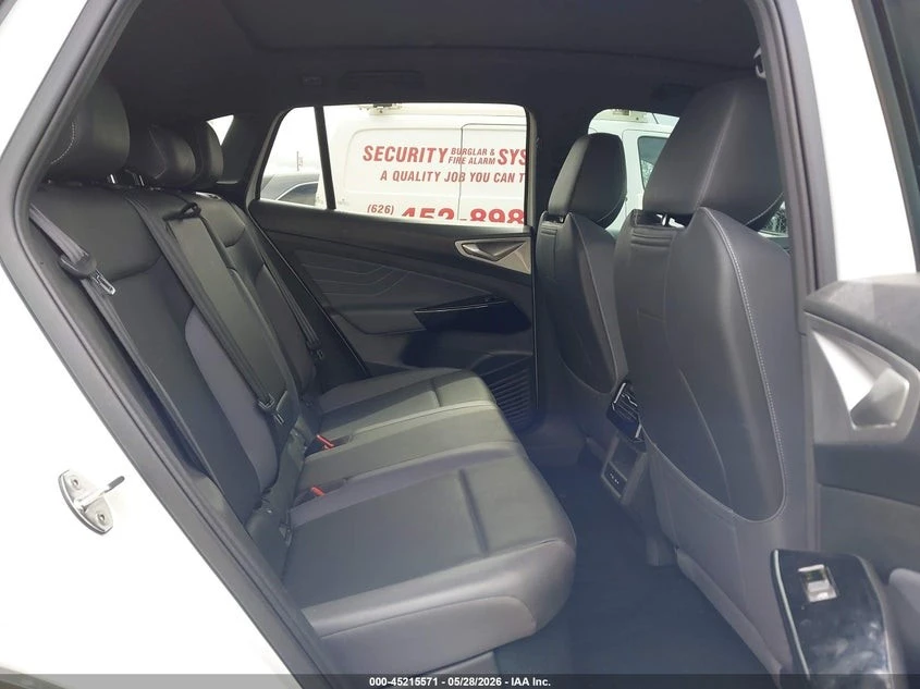 VW ID.4 S* ПОДГРЕВ* КАМЕРА* KEYLESS* НАВИ* , снимка 12 - Автомобили и джипове - 55988266