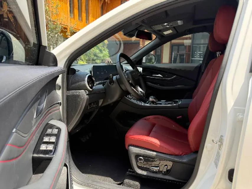 DONGFENG T5-EVO 1.5T 197HP, снимка 4 - Автомобили и джипове - 56726895